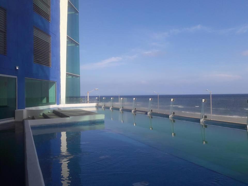 Suites Eugenia Deluxe Coatzacoalcos Exterior foto