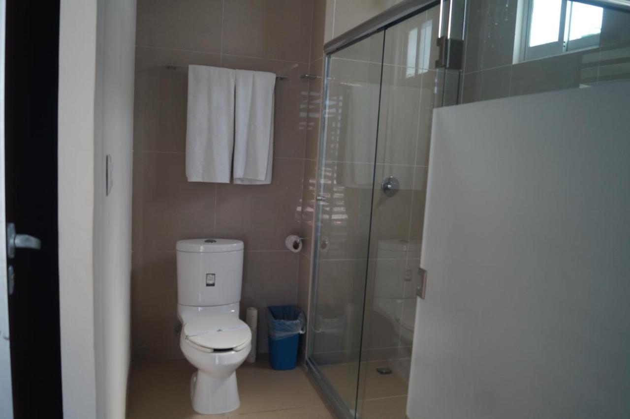 Suites Eugenia Deluxe Coatzacoalcos Exterior foto